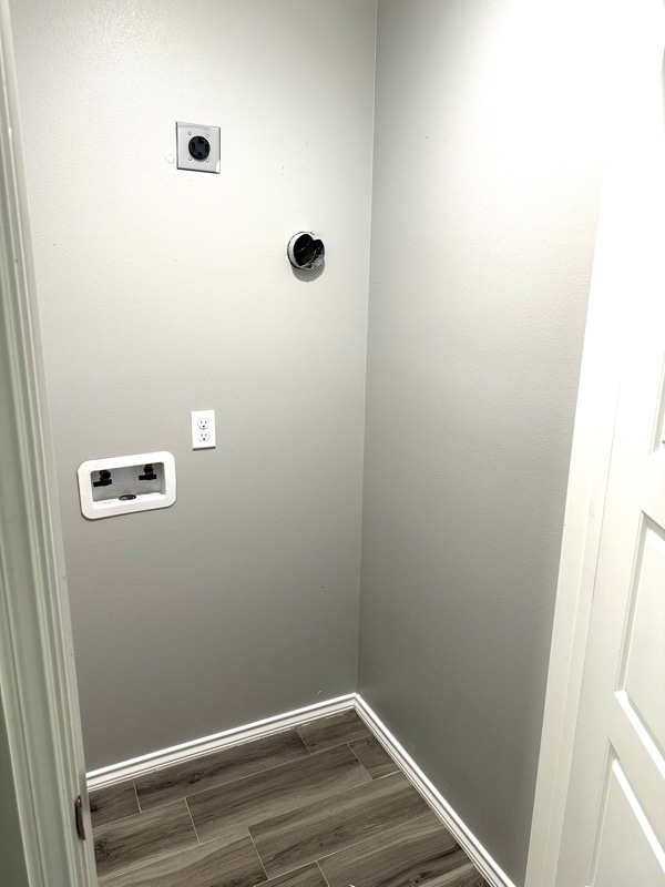 Building Photo - 324 Uva Ln