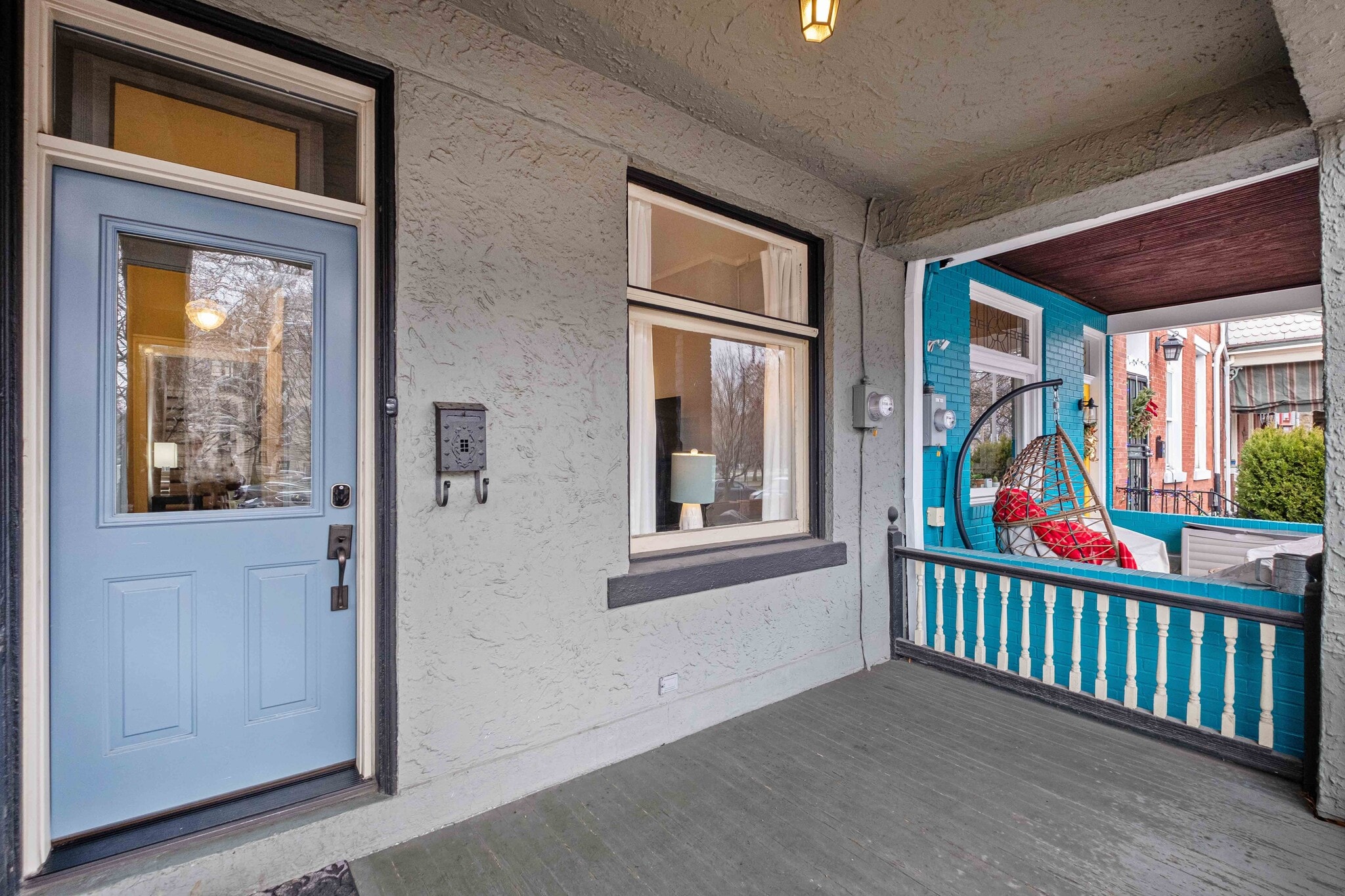 Building Photo - 218 W North Ave