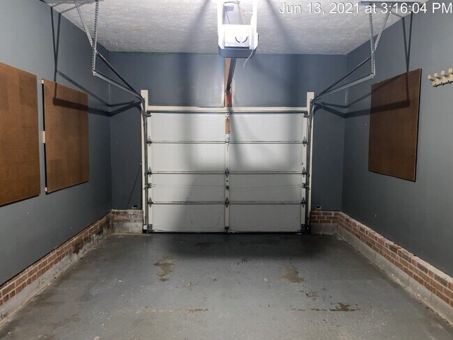 Building Photo - 5061 Linton Hall Rd