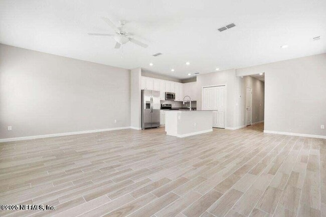 Building Photo - 119 Boracay Cir