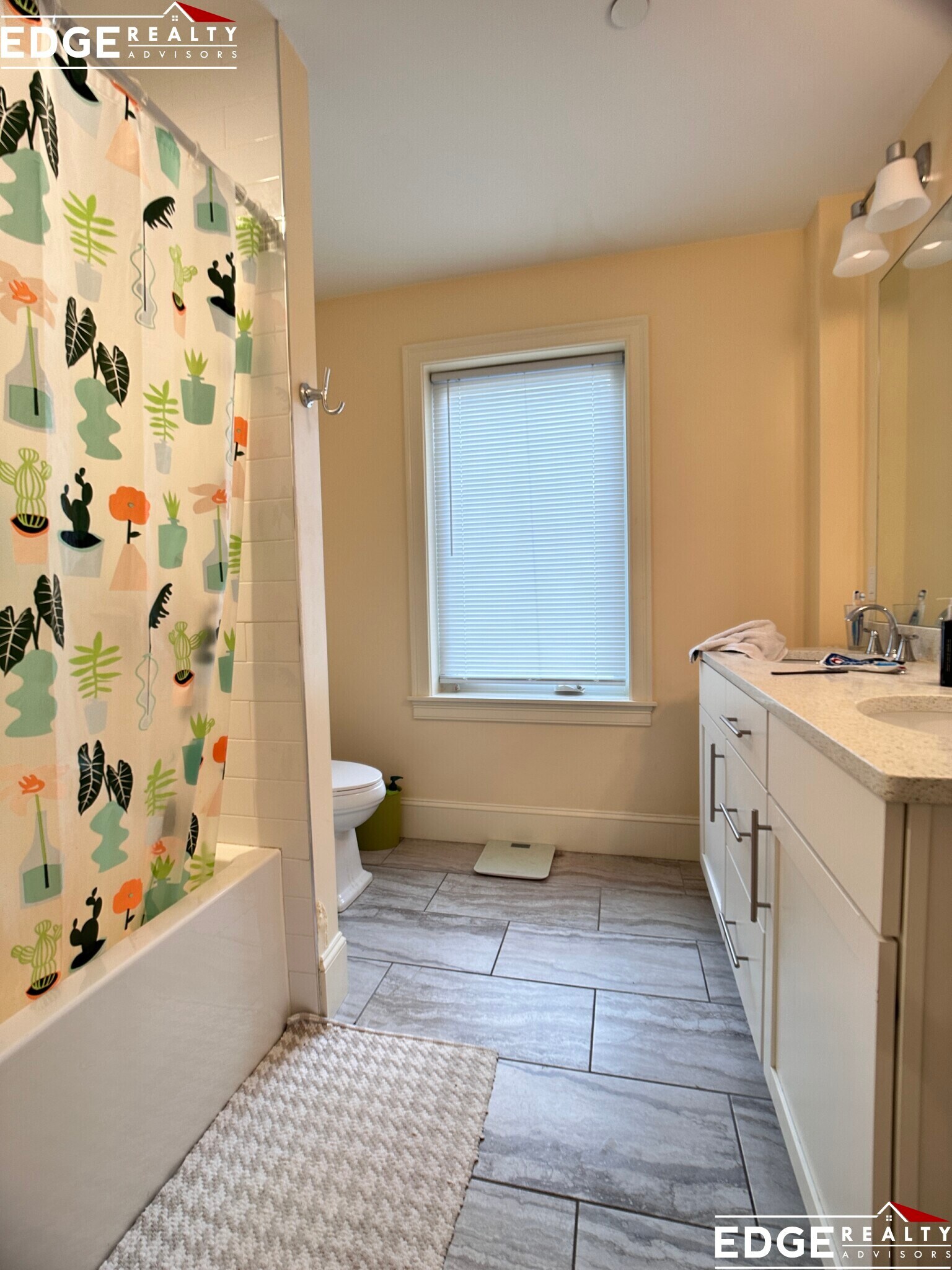 Building Photo - 3 Cufflin St