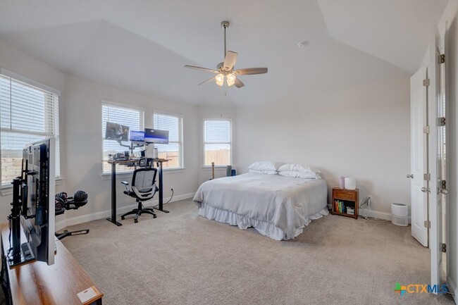 Building Photo - 2078 Inkberry Dr