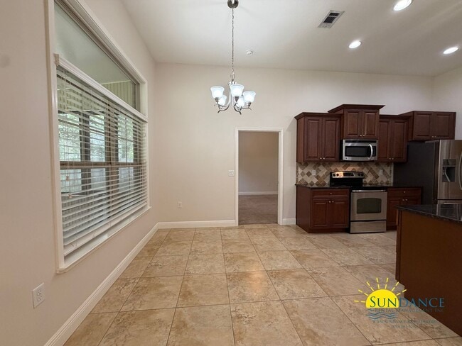 Building Photo - Spacious 4BR/2BA Home in Fort Walton Beach Near Eglin Parkway!
