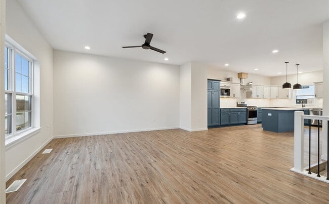 Building Photo - 4749 Preston Ln