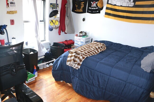 Building Photo - 405 Washington St