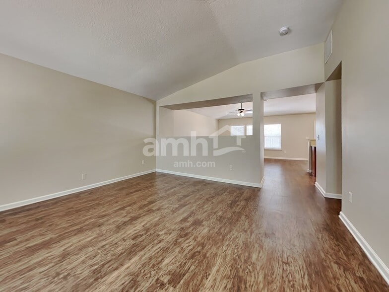 Building Photo - 86718 Cartesian Pointe Dr