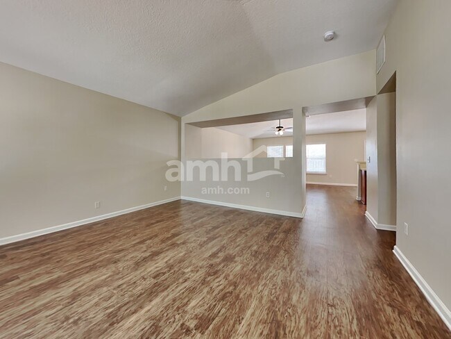 Building Photo - 86718 Cartesian Pointe Dr