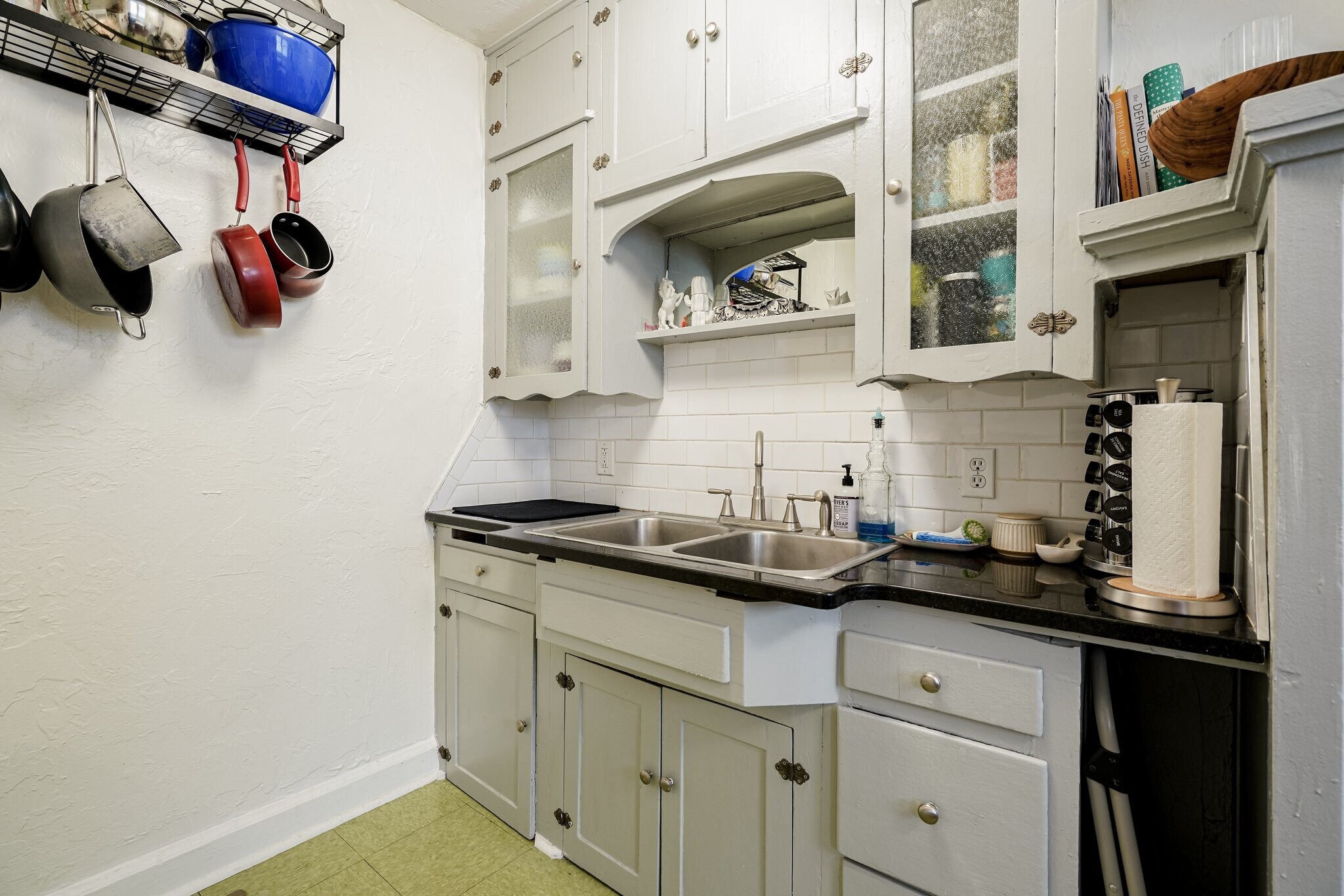 Building Photo - 308 NW 24th St