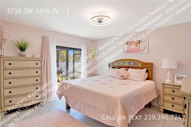 Building Photo - 3716 SW 16th Pl