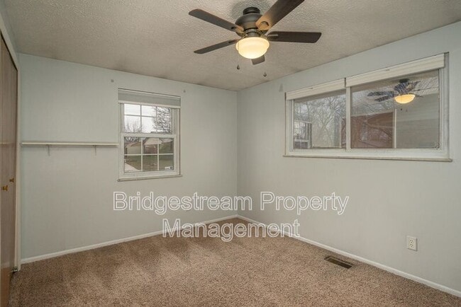 Building Photo - 5209 Pitcairn Rd