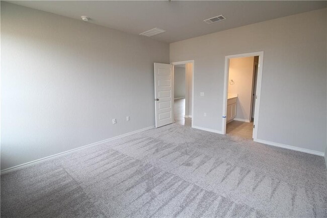 Building Photo - 1320 Ambler Dr