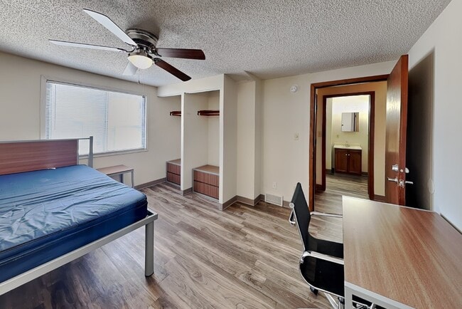 Building Photo - 207 Stanton Ave
