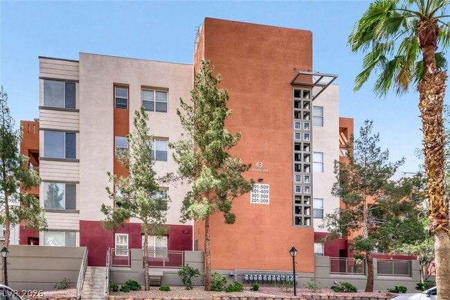 Building Photo - 43 E Agate Ave