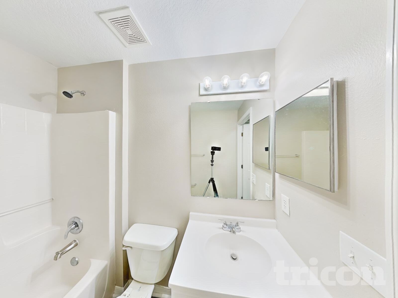 Building Photo - 339 Squires Grove Dr