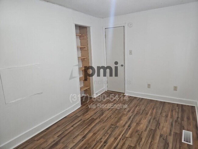 Building Photo - 835 S Old US Hwy 31