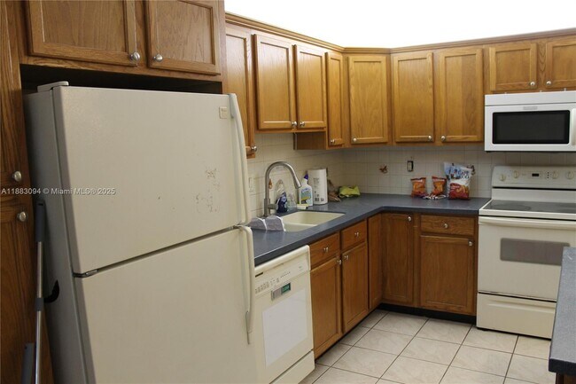 Building Photo - 4166 Caesar Cir