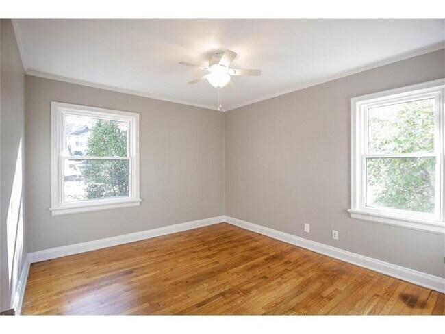 Building Photo - 1068 Faith Ave SE