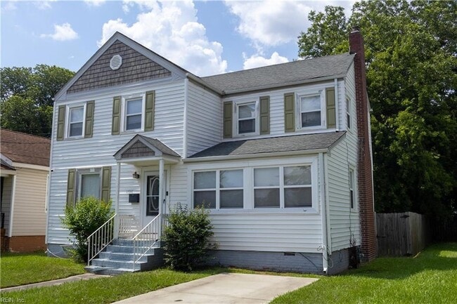Primary Photo - 1736 Canton Ave