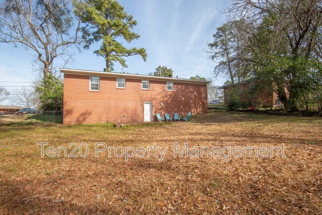 Building Photo - 4264 Yates Dr