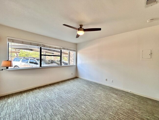 Building Photo - Welcoming 2-Bedroom, 2-Bath Home with Natu...