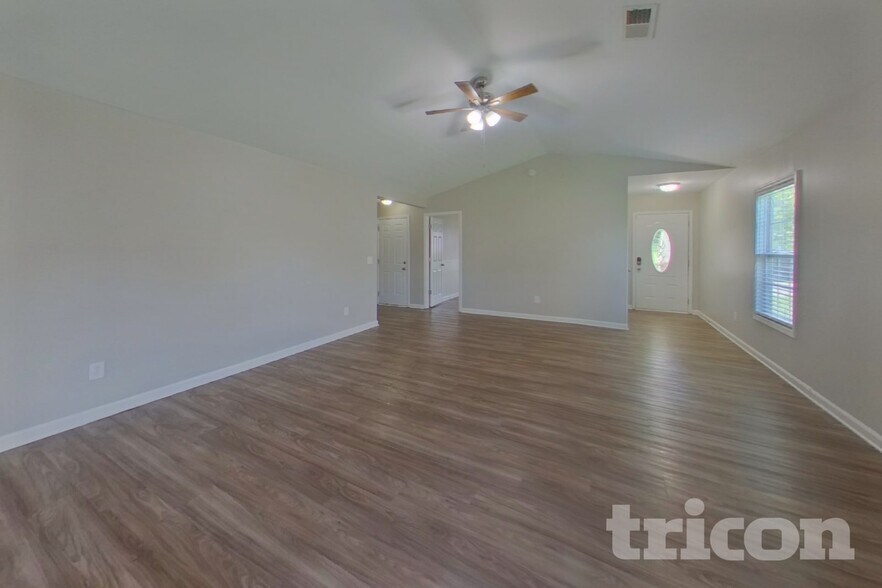 Building Photo - 149 Moores Creek Dr