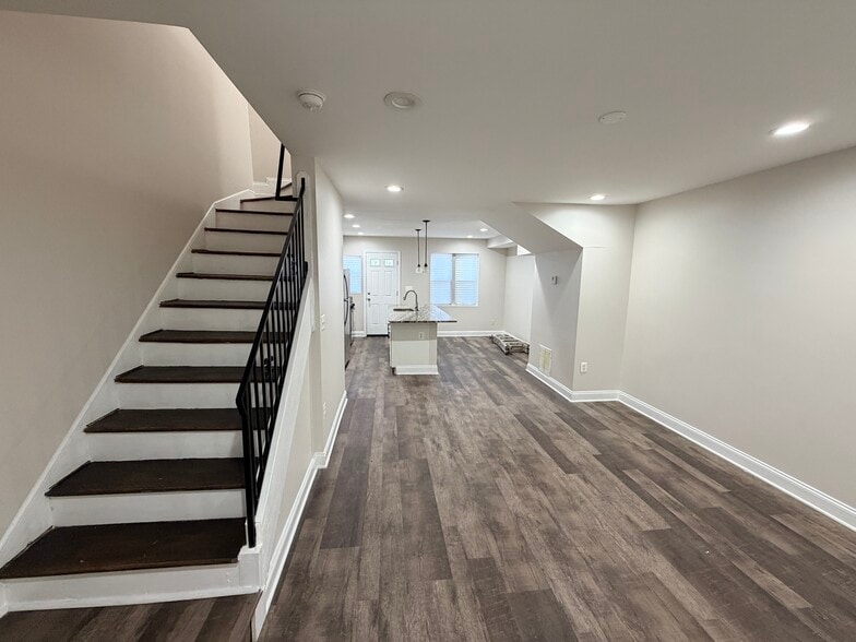 Welcome to 607 Cheraton - 607 Cheraton rd