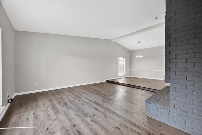 Building Photo - 14034 Lourdes Dr