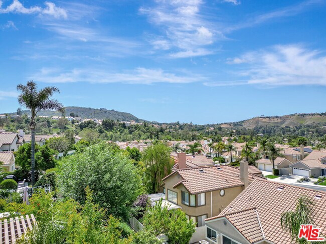 Building Photo - 24701 Cll Conejo