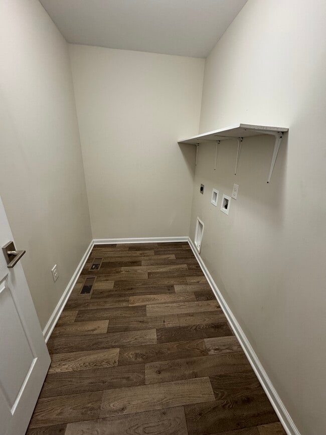 Building Photo - 909 Freeman St