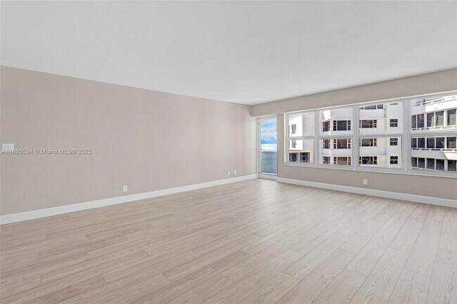 Building Photo - 3700 Galt Ocean Dr