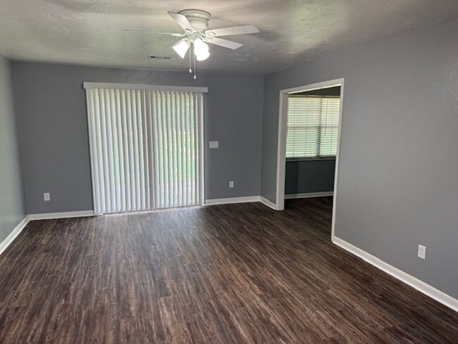 Building Photo - NE HOME IN EASTGATE