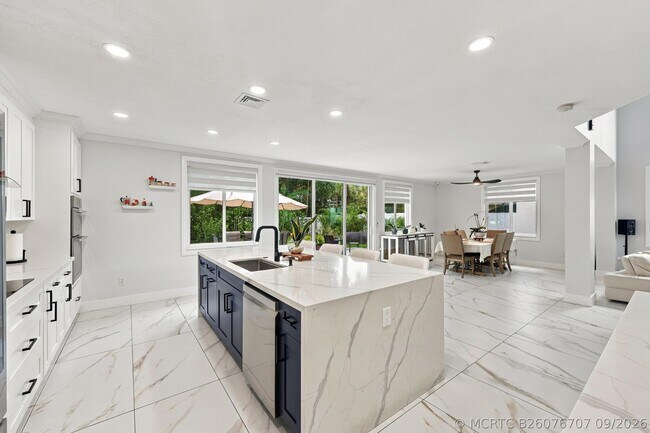 Building Photo - 7930 Rockport Cir