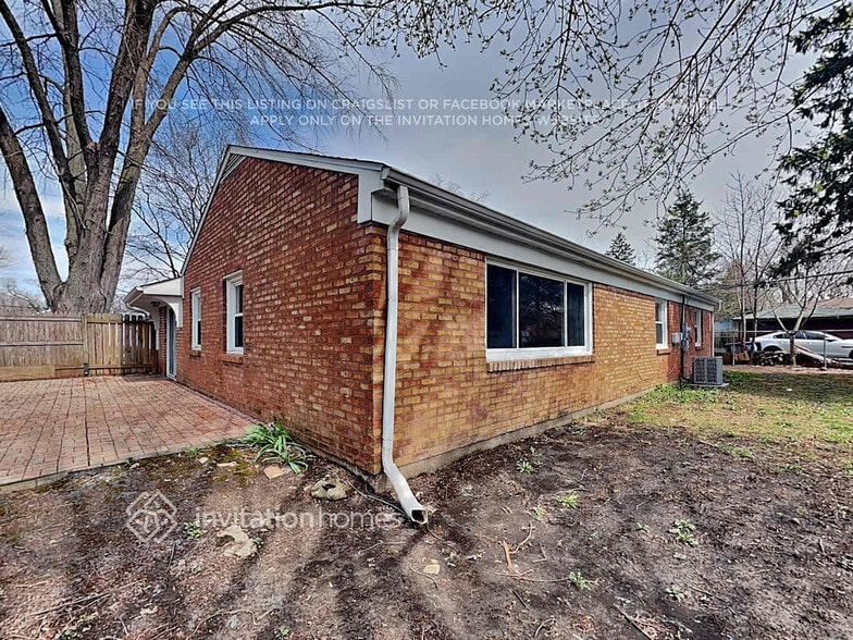 Building Photo - 81 Seabury Rd