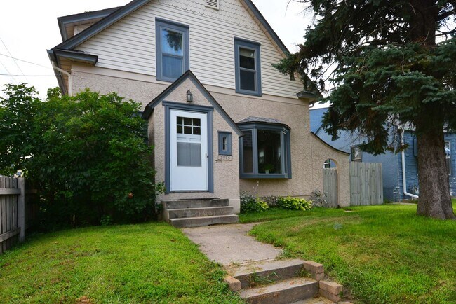 Building Photo - 3BD Home with Deck, Fenced Yard & Garage—S...