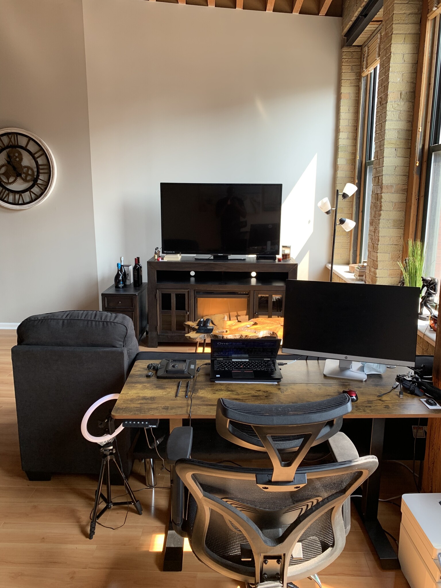 Building Photo - 141 N Water St