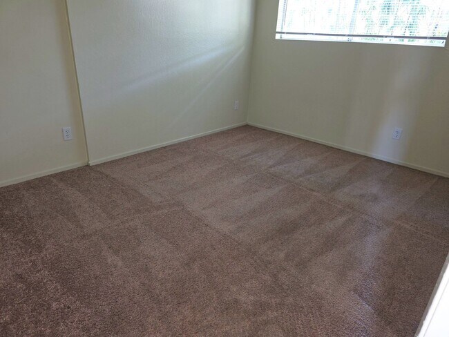 Building Photo - COMING SOON-Newly Remodeled -1-bedroom, 1-bathroom apartment is ready to welcome you home