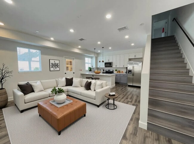 Building Photo - 1638 N Soto St