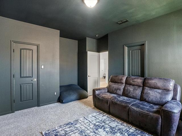 Building Photo - 5604 Crestview Dr
