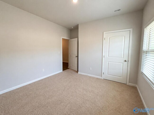 Building Photo - 129 Canonbury Dr