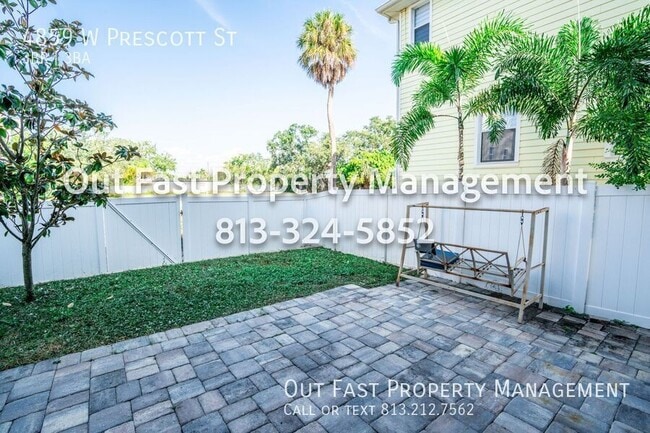 Building Photo - 4859 W Prescott St