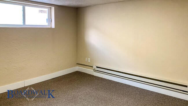 Building Photo - 228/230 S 300 W