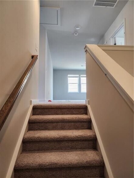 Building Photo - 5117 Union Heights Way