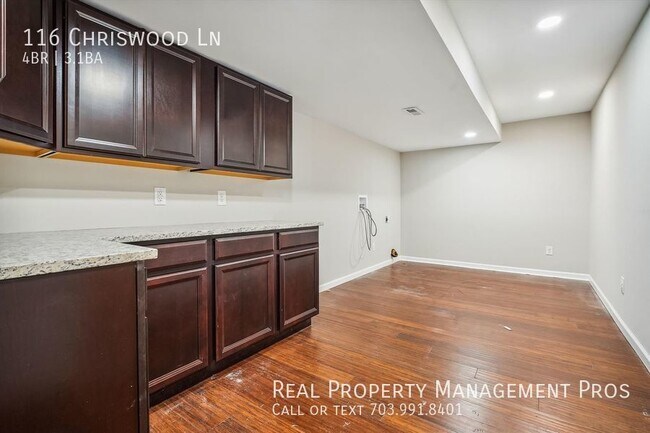 Building Photo - 116 Chriswood Ln