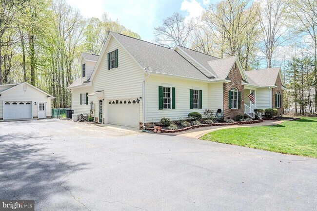 Building Photo - 18224 Green Blvd