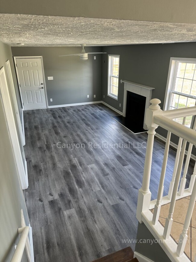 Building Photo - 1231 Alexwood Dr