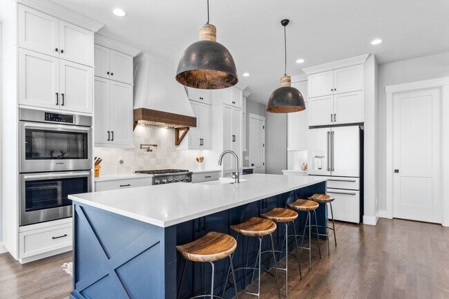 Building Photo - Luxury Living in Dry Creek Ranch – Custom 4-Bed, 4-Bath Estate