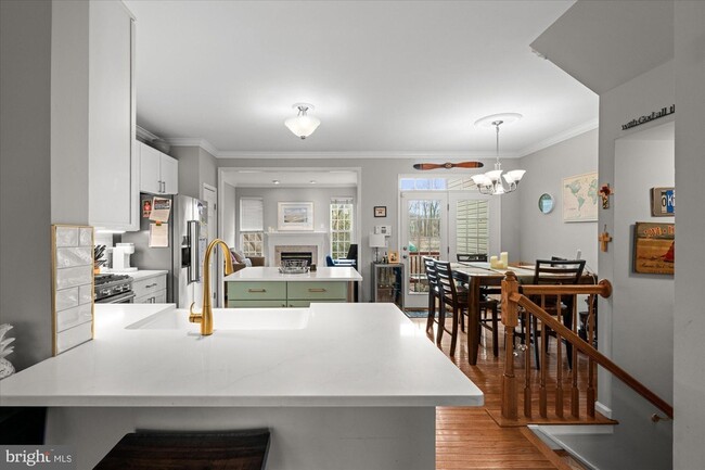 Building Photo - 5076 Grimm Dr