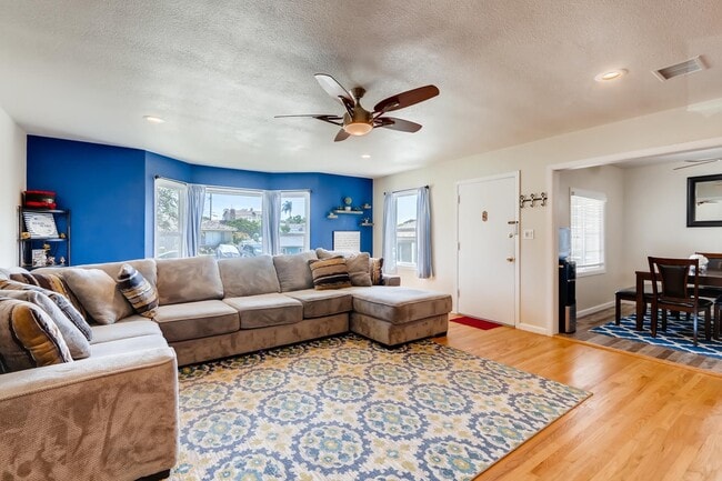 Building Photo - Upgraded 4 Bedroom/3 bath Home with Pool &...
