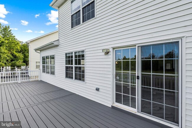 Building Photo - 98 Canal View Dr