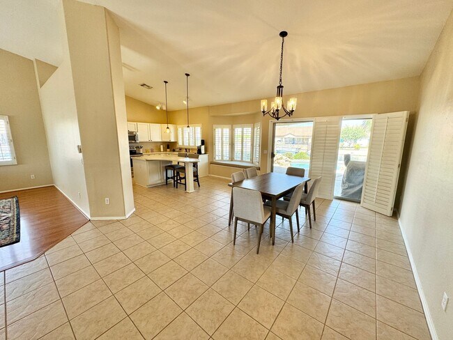 Building Photo - 3-6 Month Rental, Amazing Water Front Property With Private Pool!